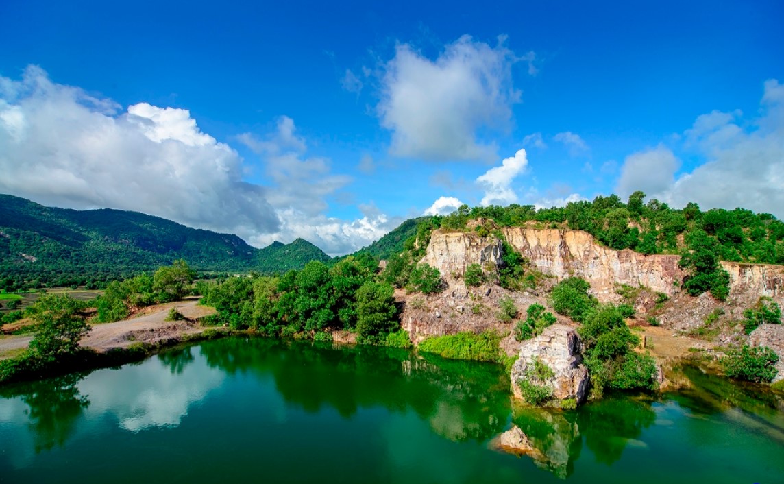Hồ Tà Pạ, Tri Tôn